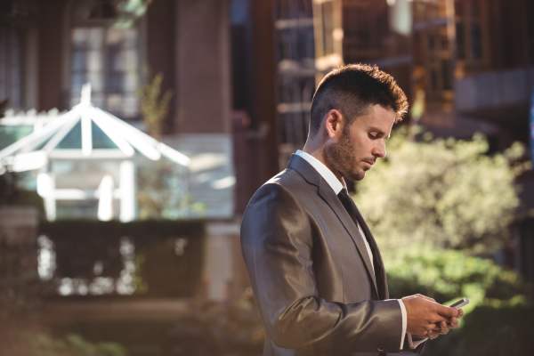 Why successful men choose sugar dating in Singapore